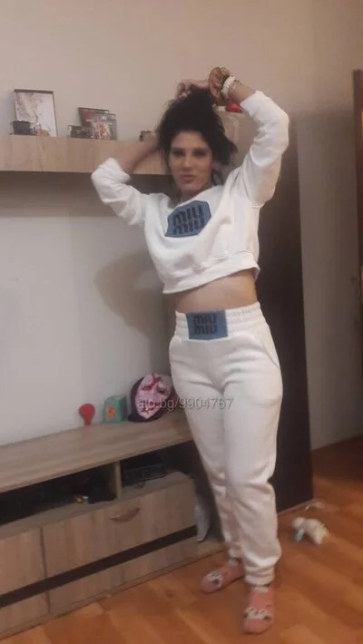 Компаньонка Пловдив - Desi Eskort