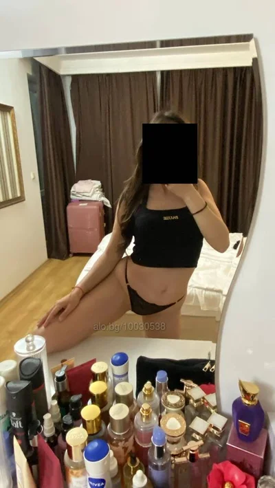 Компаньонка Бургас - Палава и секси - Класически секс - снимка 1