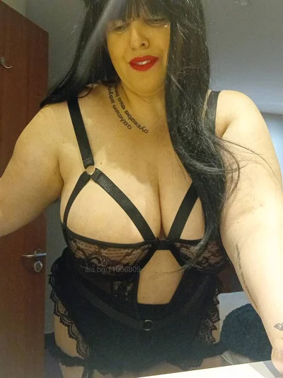 Компаньонка Варна - Тук съм за теб - Кунилингус, Анилингус, Масаж - снимка 8