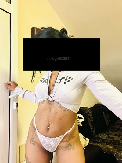 Компаньонка Бургас - 💋 предлагам и бърза опция 40evro 😇имам и колешка