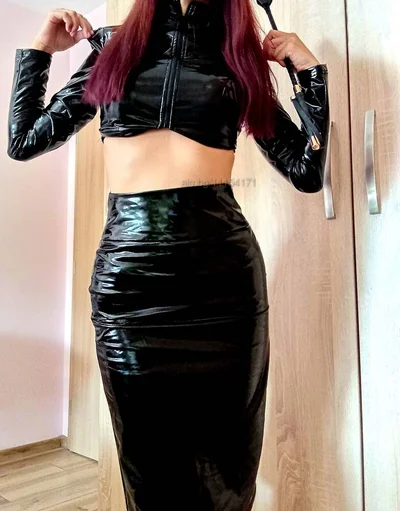 Компаньонка Варна - BDSM FETISH MISTRESS - Строга господарка, Влизане в роля, BDSM - снимка 2