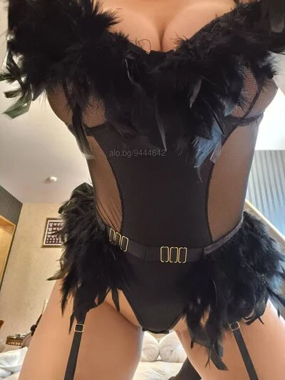 Компаньонка Варна - Стефани опасен чар - Дълбоко гърло, Анилингус, Играчки - снимка 3