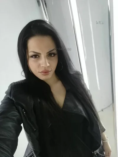 Компаньонка София - 😋Facefuck 150€ 30 min - Френска без презерватив, Масаж, Класически секс - снимка 2