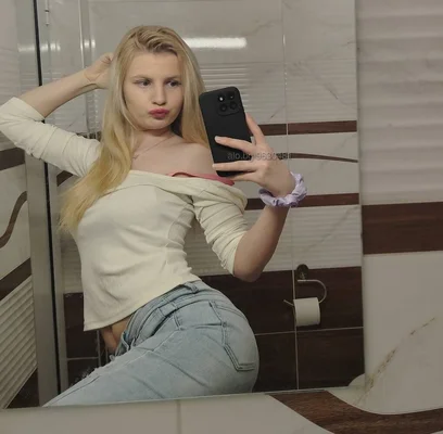 Компаньонка София - Full program 100€ във цената се влючва и дупето 😊💋