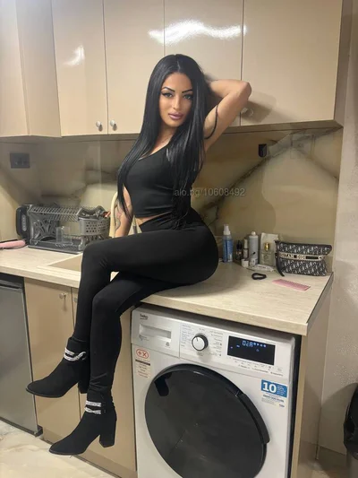 Компаньонка Бургас - Здравейте Господа