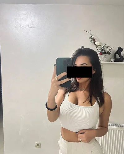 Компаньонка София - Имам приятелка за 3-ка GFE 150/200€ услуги се предлагат на 100%😝😘😜💋🤑