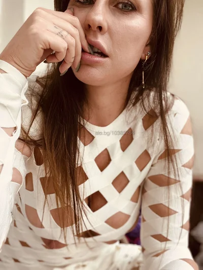 Компаньонка Варна - Zlata GFE experience - Играчки, Масаж, GFE - снимка 19