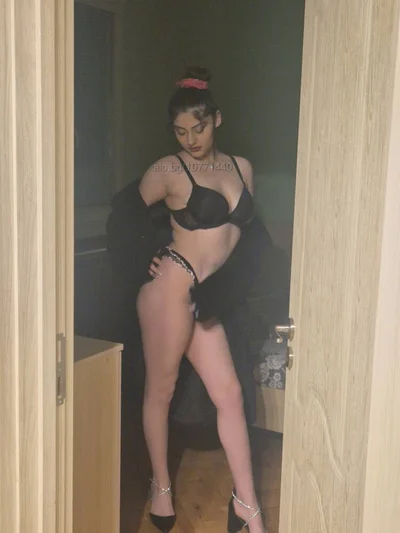 Компаньонка София - ⚜️Siqna⚜️твоята чернокоса мръсница⚜️🖤 - Класически секс, Групов секс, Орален секс - снимка 1