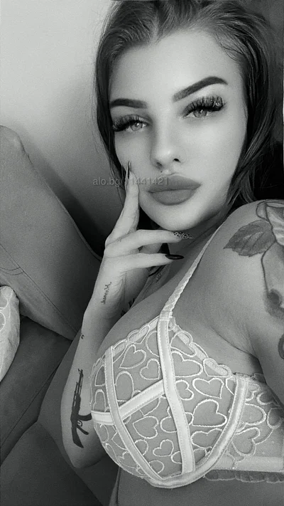 Компаньонка Варна - Luxury VIP Escort - Френска с презерватив, Френска без презерватив, Дълбоко гърло - снимка 2