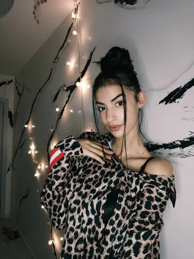 Компаньонка София - Севда М. - Френска с презерватив, Класически секс - снимка 12