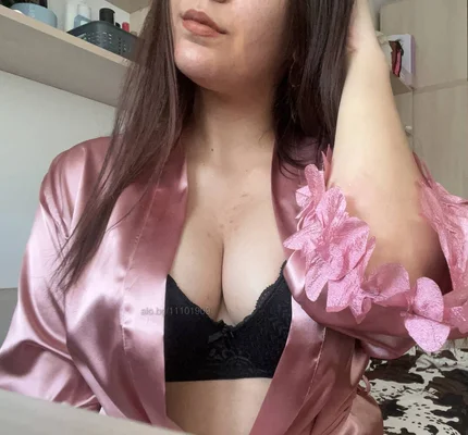 Компаньонка Пловдив - Лора 💜 Стандарт и - Орален секс, BDSM, GFE - снимка 2
