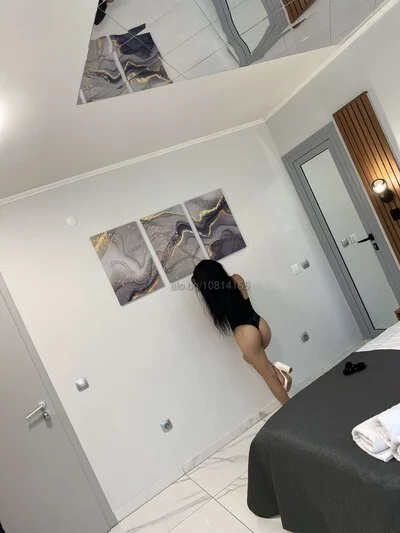 Компаньонка Варна - 🥵little brunette🥵Масаж в цената