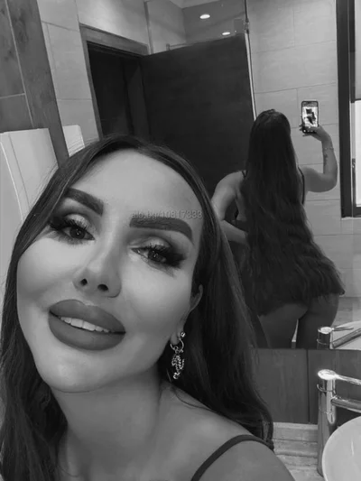 Компаньонка София - топ eскорт жения - Строга господарка, Влизане в роля, Масаж - снимка 6