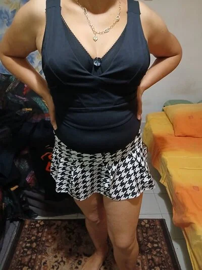 Компаньонка Бургас - Лапам здраво свирка без - BDSM, GFE, Френска с презерватив - снимка 2