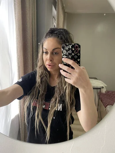 Компаньонка София - Bad Girl