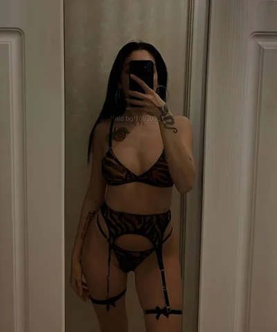 Компаньонка София - Sabina in Sofia - Стриптийз, Масаж, Класически секс - снимка 3