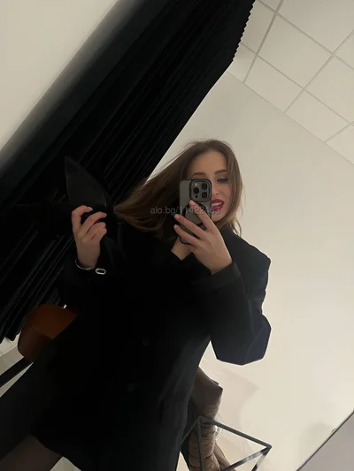 Компаньонка София - Kriss in Sofia - Френска с презерватив, Френска без презерватив, Дълбоко гърло - снимка 2