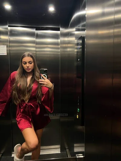 Компаньонка Варна - Elena in Varna - Френска без презерватив, Дълбоко гърло, Кунилингус - снимка 9