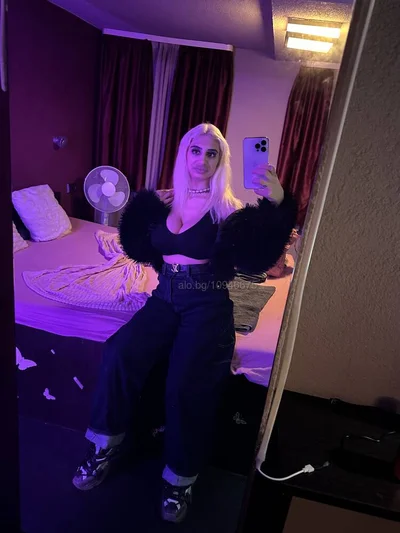 Компаньонка Пловдив - Seksi macka s teren