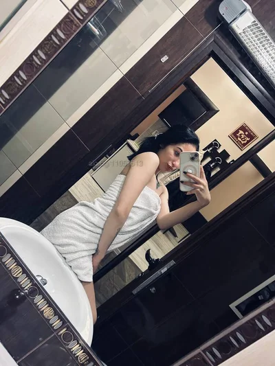 Компаньонка Пловдив - Компанионка ескорт - Масаж, Класически секс, Френска с презерватив - снимка 4