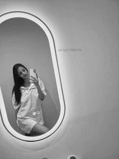 Компаньонка София - Севда топ