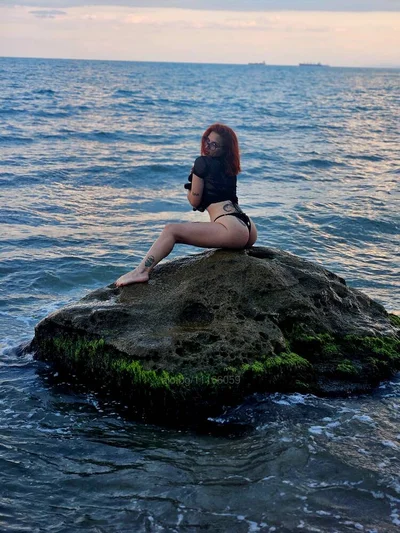 Компаньонка Варна - Jasmin Escort - Орален секс, BDSM, GFE - снимка 2