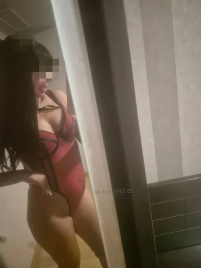 Компаньонка Пловдив - Vivian hot brunette 👑🍬🍭