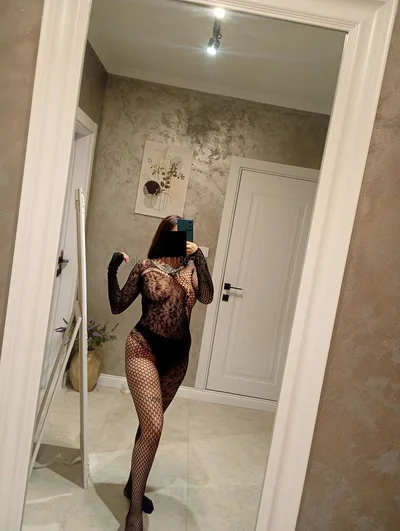 Компаньонка Пловдив - Hot Brunette - Класически секс, Орален секс, GFE - снимка 1