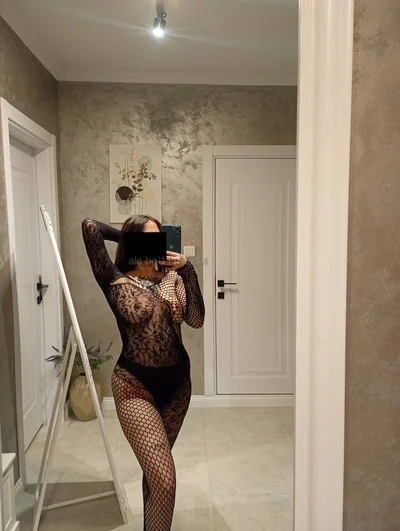 Компаньонка Пловдив - Hot Brunette