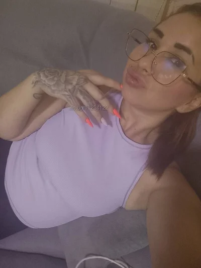 Компаньонка Варна - Ани е тук при - Класически секс, BDSM, GFE - снимка 1