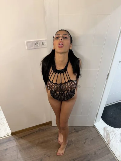 Компаньонка София - Mariana Carillo- Venezuelan sex - Пенис колан, Стриптийз, Масаж - снимка 4