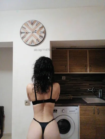 Компаньонка Варна - Real Girl Top Escort - Стриптийз, Масаж, Класически секс - снимка 5
