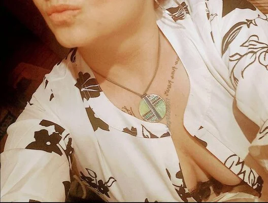 Компаньонка Варна - Луда нимфоманка на 47години! - Класически секс, Анален секс, Групов секс - снимка 1