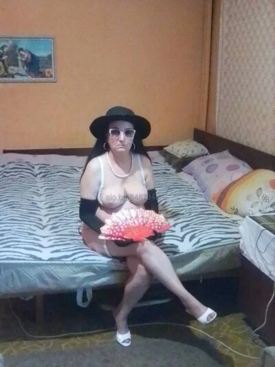 Компаньонка Пловдив - Маги, с терен. Стандартни и нестандартни услуги.