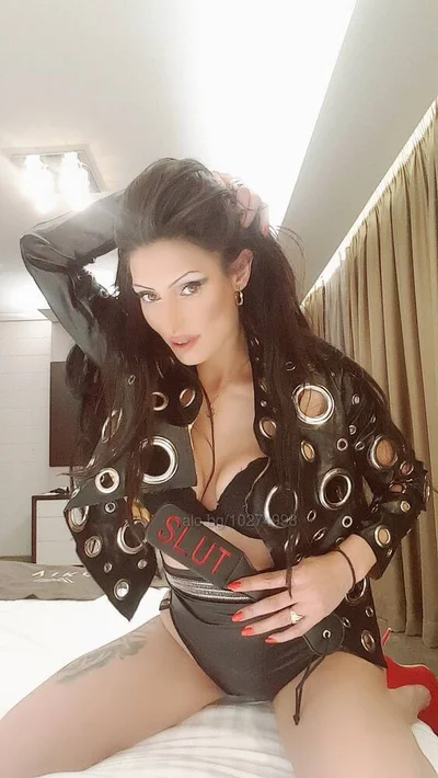 Компаньонка София - 30мин50EUR Бъди покорен роб, - Френска с презерватив, Играчки, Пенис колан - снимка 4