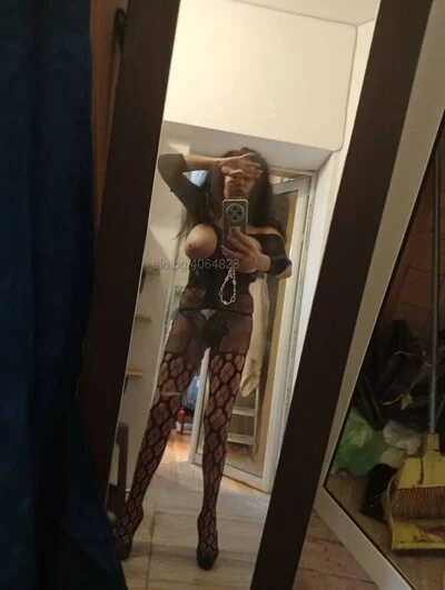 Компаньонка София - Развратна, елегантна и добре възпитана дама