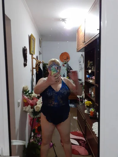 Компаньонка Бургас - Бърз секс 15 евро - Френска без презерватив, Дълбоко гърло, Кунилингус - снимка 2