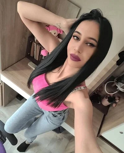 Компаньонка Ловеч - Аз съм млада стройна и секси дама! Потърсете ме и няма да искате да си тръгнете от мен!