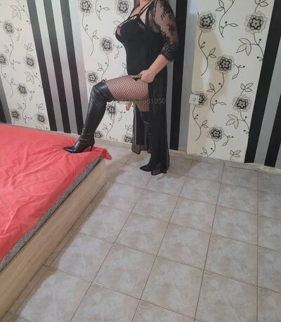 Компаньонка Шумен - STRAP-ON - Строга господарка, Масаж, BDSM - снимка 2