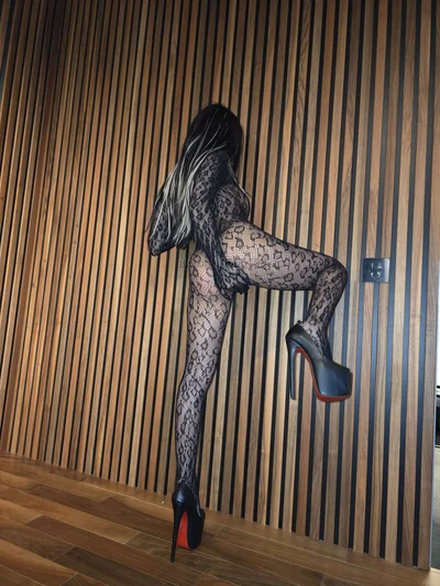 Компаньонка София - 😈 ела с фантазия… - BDSM, GFE, Френска с презерватив - снимка 2
